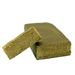 Water Hash THCX 30% é uma resina de apresentação premium, desenvolvida para apreciadores de artigos de coleção que valorizam características diferenciadoras, texturas singulares e um acabamento cuidado.